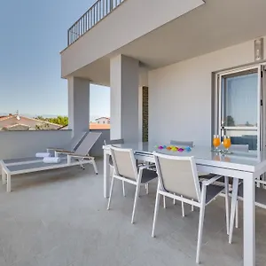  Apartman Kastelina