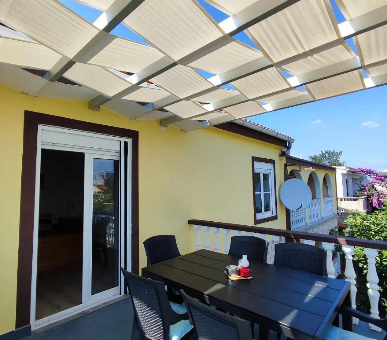 Apartmani Matan Vir