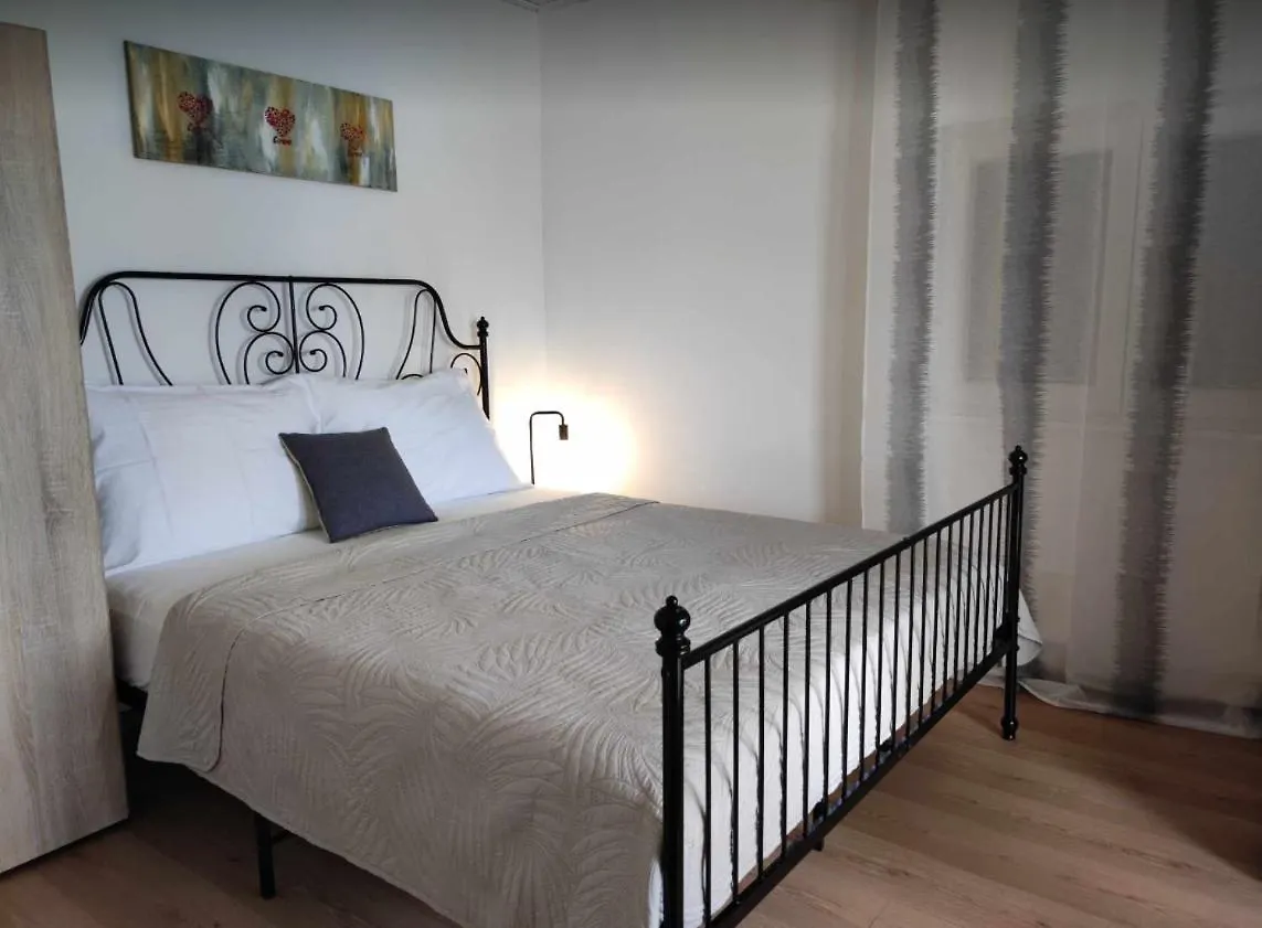 Apartmani Matan Vir Apartment